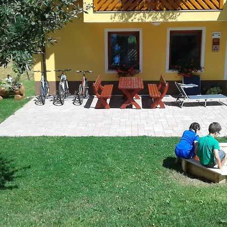 Organic Tourist Farm Gradisnik Farma *